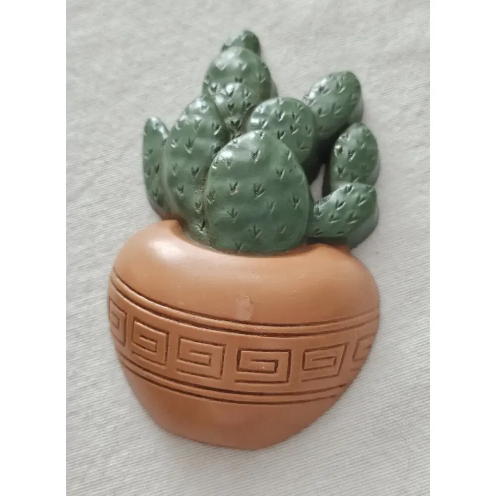 Vintage Kitchen Wall Plaques USA Burwood South Western Cactus Pottery
